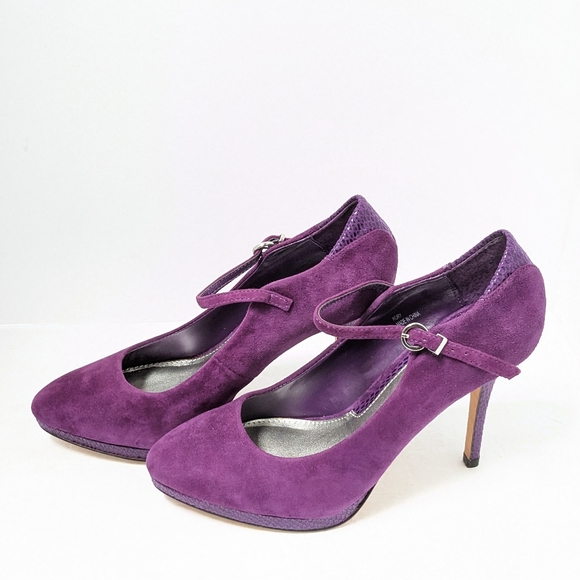 NWT White House black market suede heels - Picture 16 of 16